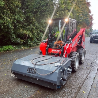 Skid Steer Sweepers 4