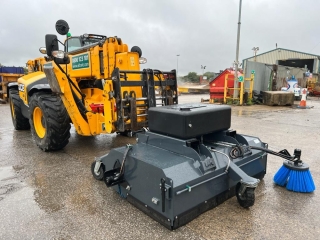 Telehandler Sweeper Collector 28