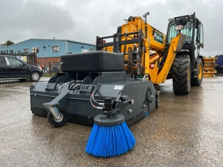 Telehandler Sweeper Collector 27