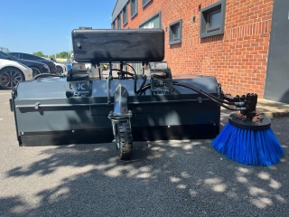 Telehandler Sweeper Collector 18